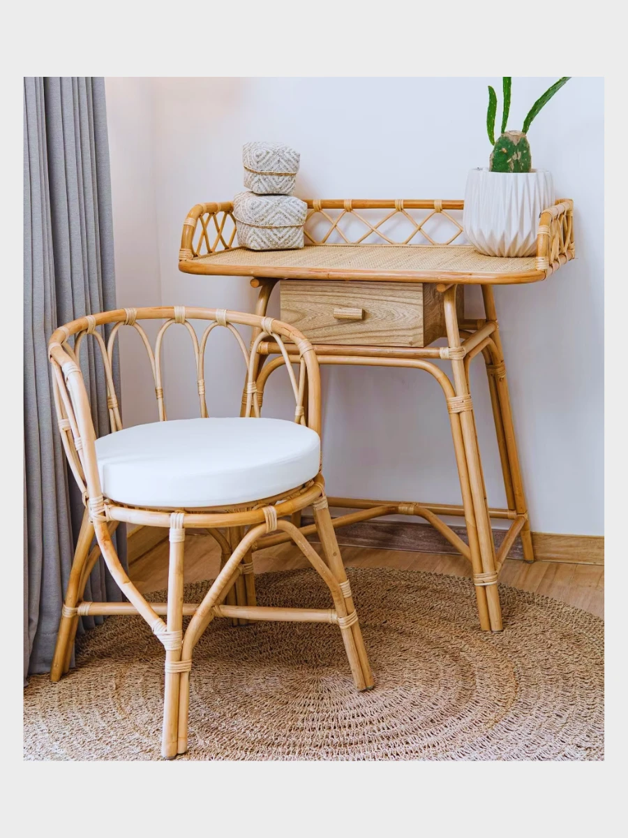 Reading Table
